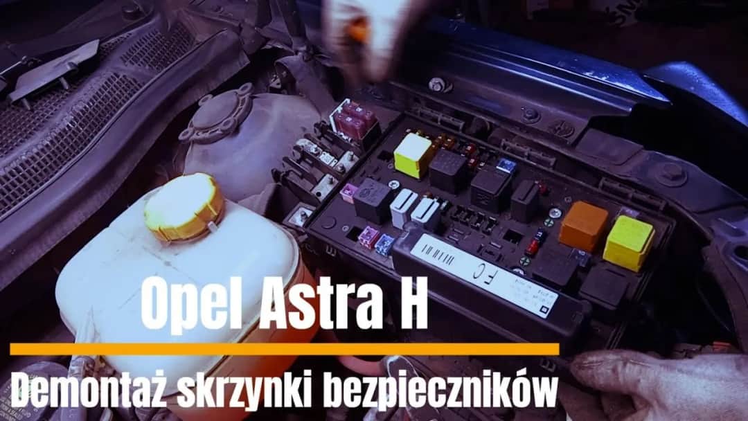 Gdzie jest bezpiecznik zapalniczki w Astra H? Uniknij problemów z zasilaniem